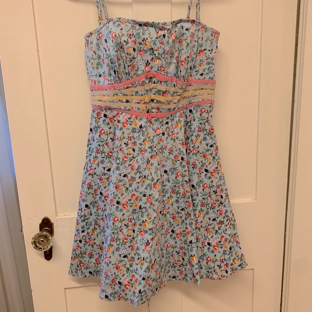 Betsey Johnson - Strapless Floral Full Skirt Dress
